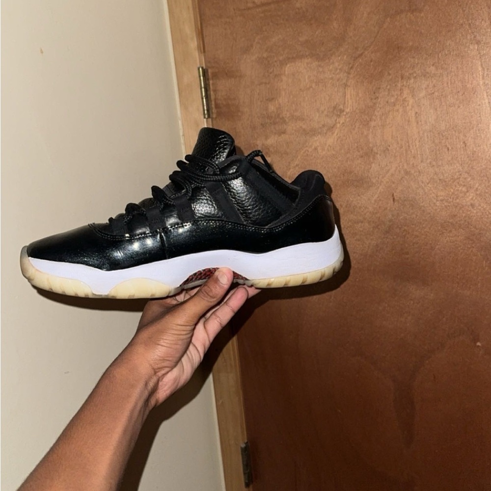 Men’s Jordan 11